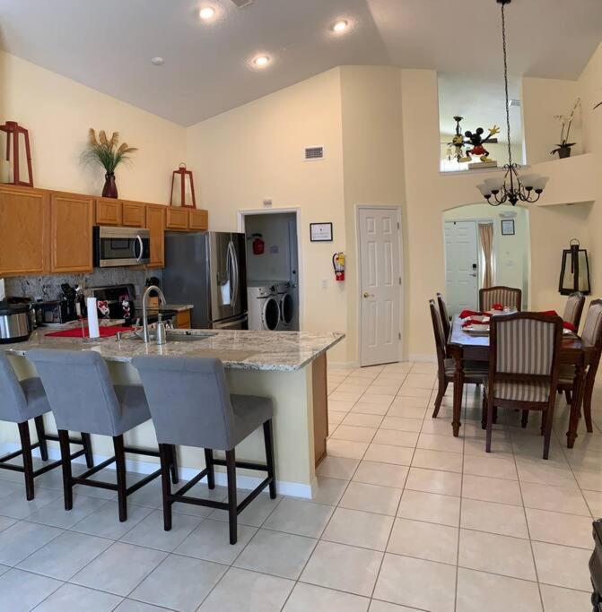 Minutes To Disney! Spacious Home W/ Private Pool, Themed Rooms! Orlando Zewnętrze zdjęcie