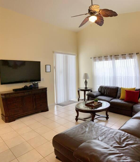 Minutes To Disney! Spacious Home W/ Private Pool, Themed Rooms! Orlando Zewnętrze zdjęcie